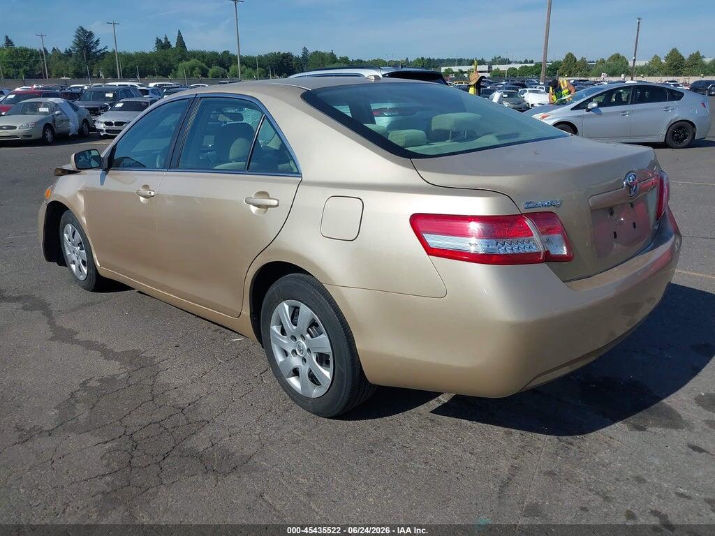 4T1BF3EK7BU151847 2011 TOYOTA CAMRY photo no. 3