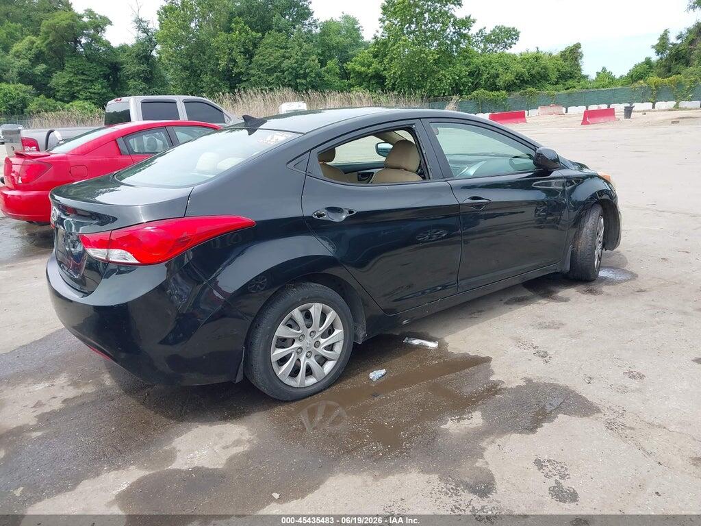 5NPDH4AE0DH155961 2013 HYUNDAI ELANTRA photo no. 4
