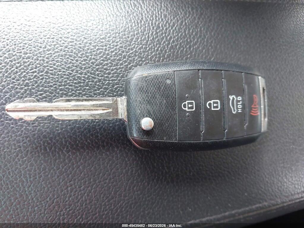 KNAFK5A80J5772697 2018 KIA FORTE photo no. 11
