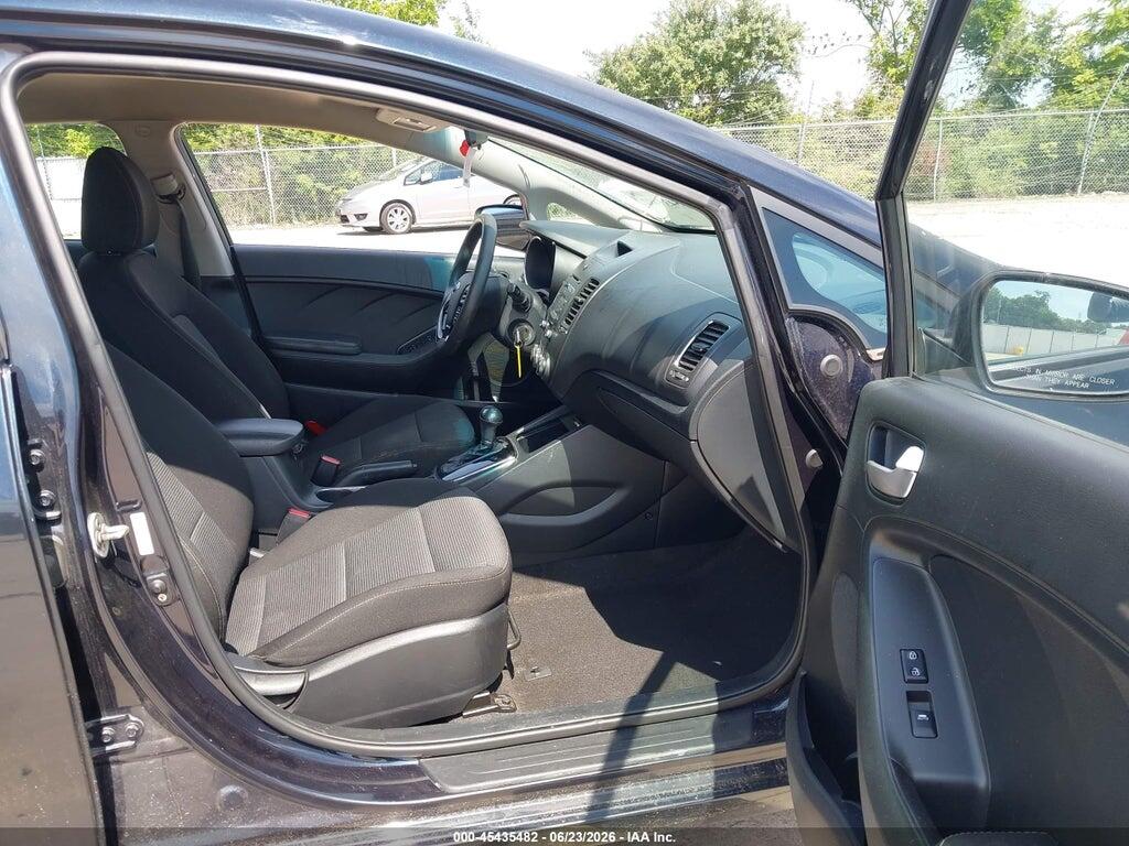 KNAFK5A80J5772697 2018 KIA FORTE photo no. 5