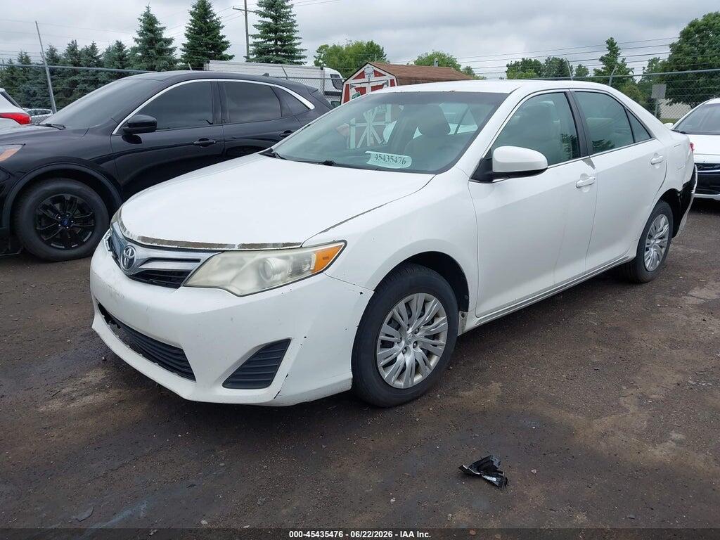 4T4BF1FK3ER387621 2014 TOYOTA CAMRY photo no. 2
