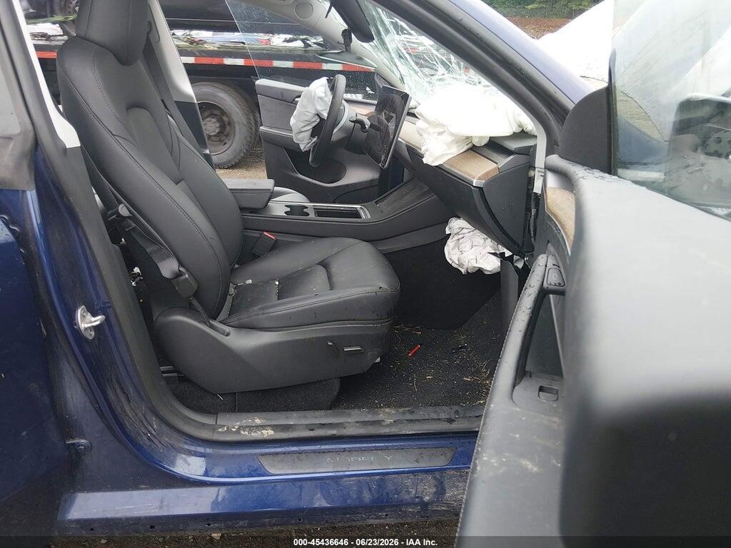 7SAYGAEE0RF989069 2024 TESLA MODEL Y photo no. 5