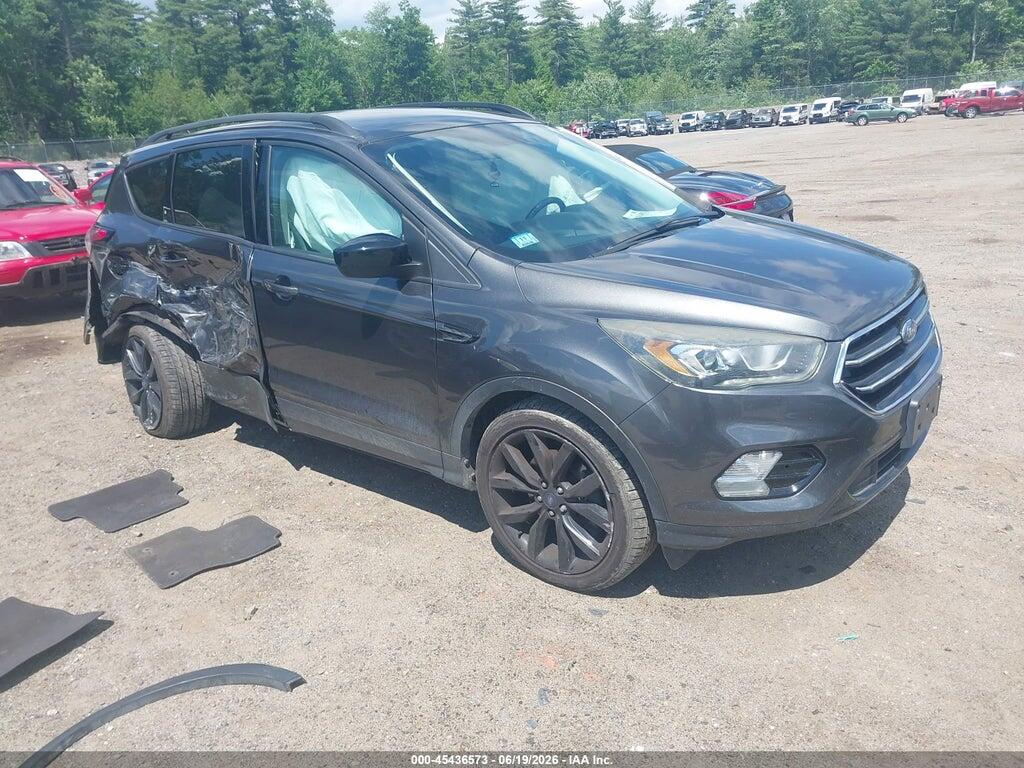 1FMCU9G97HUD71845 2017 FORD ESCAPE photo no. 1