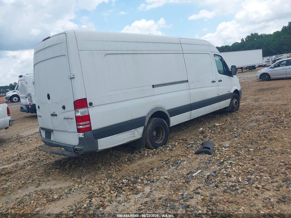 WD3PF1DD0GP240290 2016 MERCEDES-BENZ SPRINTER 3500 photo no. 4