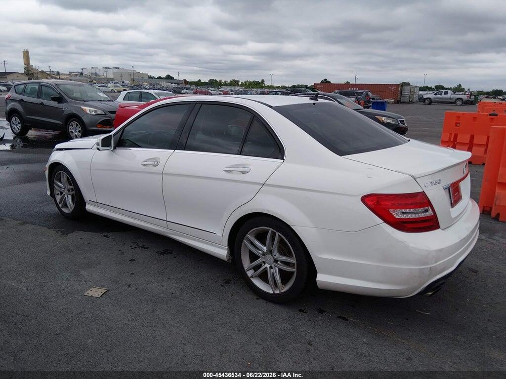 WDDGF4HB1EG221802 2014 MERCEDES-BENZ C 250 photo no. 3