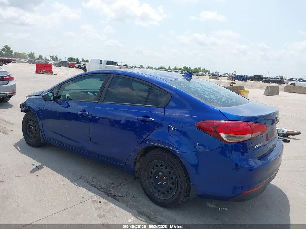 3KPFK4A7XHE030083 2017 KIA FORTE photo no. 3
