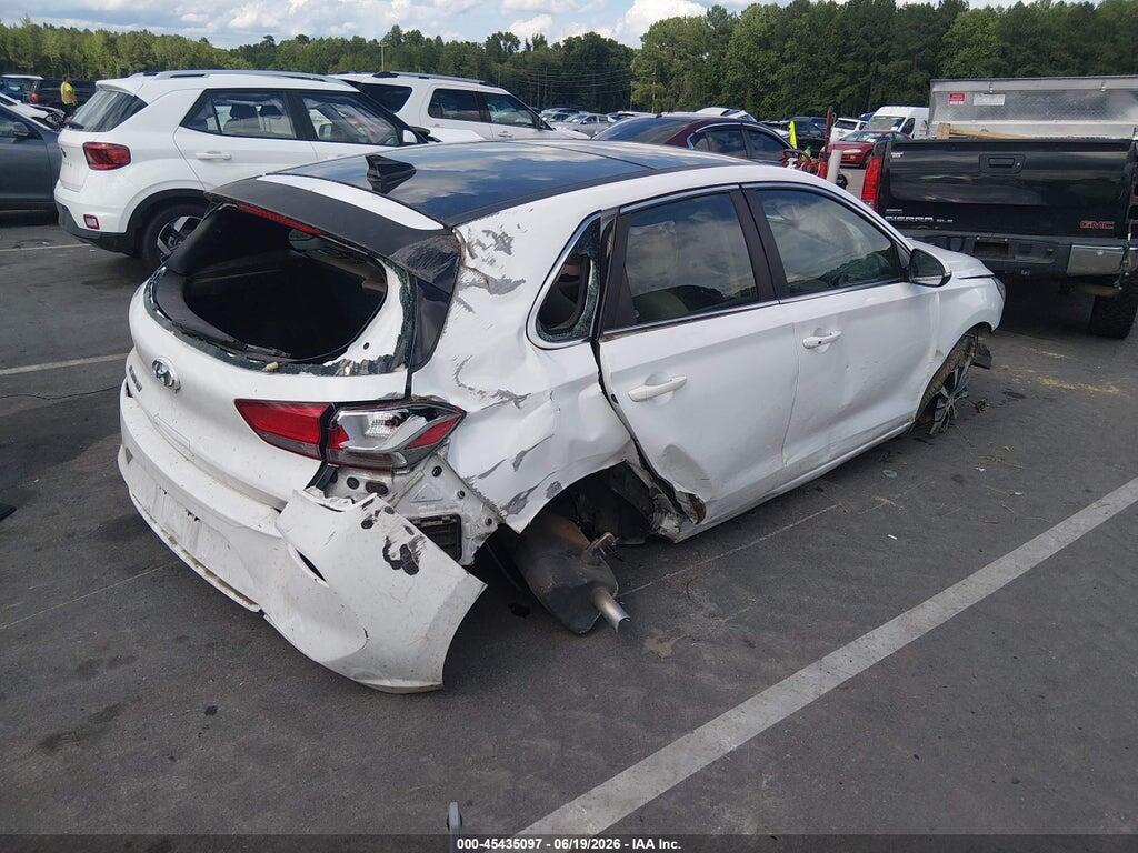 KMHH35LE6LU140044 2020 HYUNDAI ELANTRA GT photo no. 4
