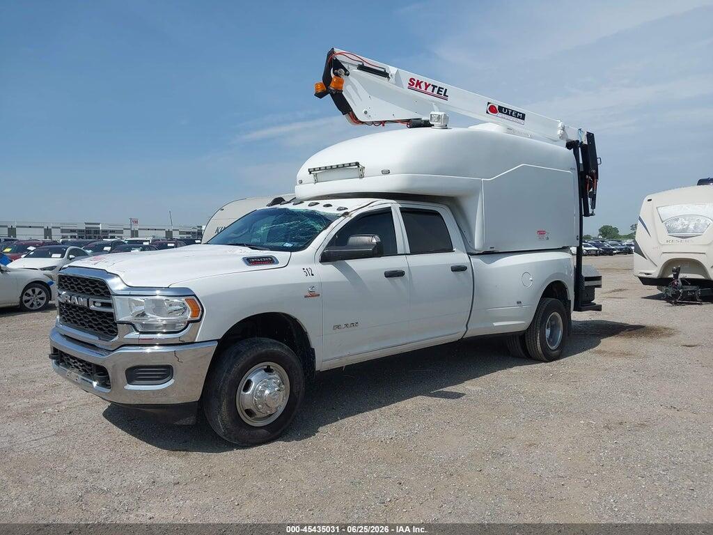 3C63RRGL8KG727030 2019 RAM 3500 photo no. 2