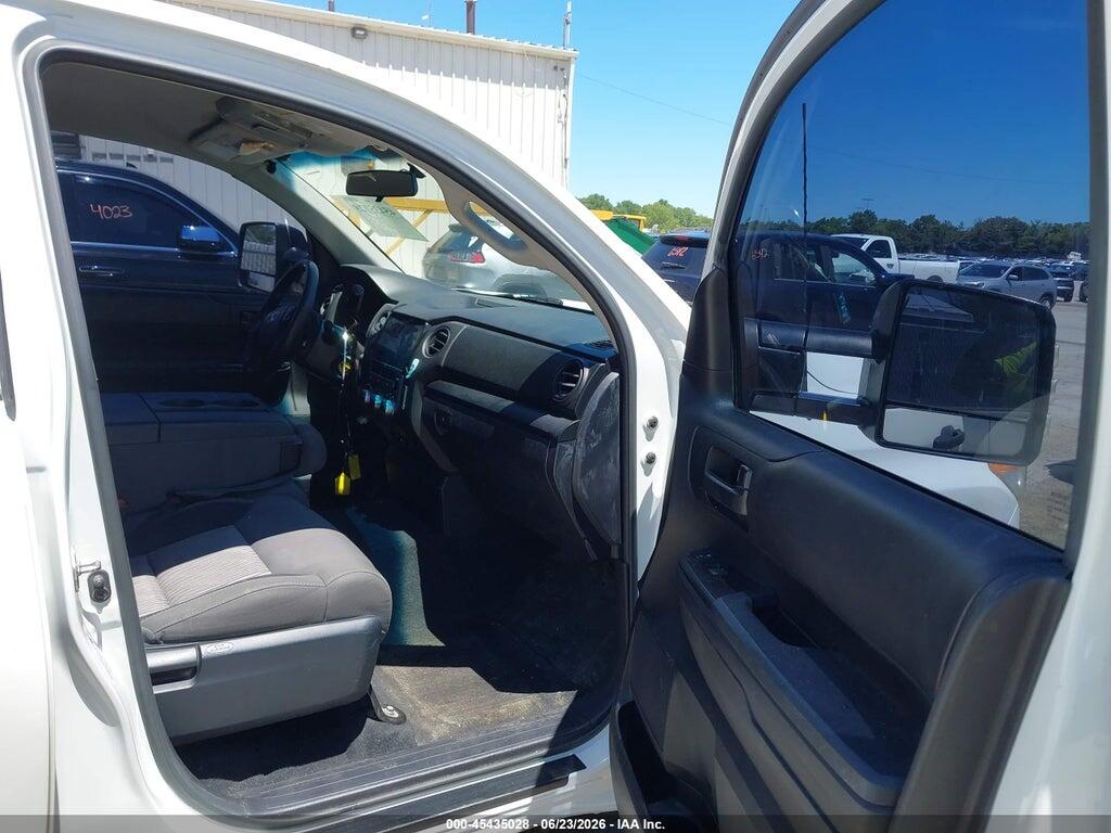 5TFCY5F12HX021910 2017 TOYOTA TUNDRA photo no. 5