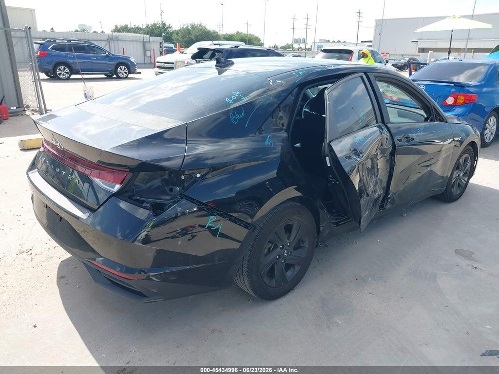 KMHLM4AG2NU313616 2022 HYUNDAI ELANTRA photo no. 4