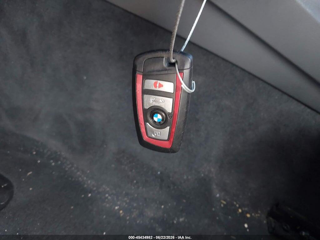 WBA8B7G5XGNT95838 2016 BMW 340I photo no. 11