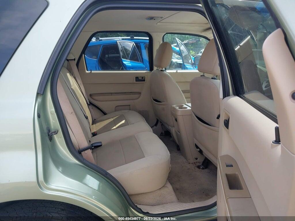 1FMCU93ZX8KD33396 2008 FORD ESCAPE photo no. 8
