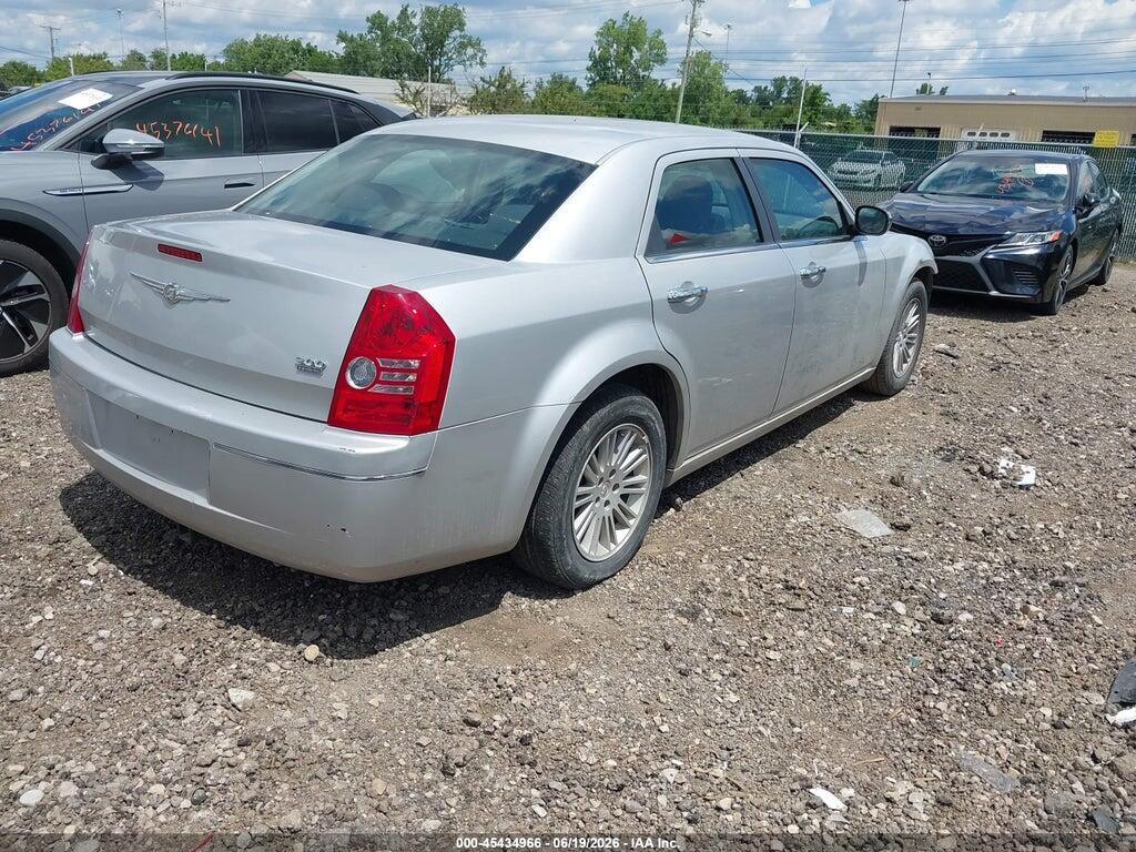 2C3CA4CD7AH142878 2010 CHRYSLER 300 photo no. 4
