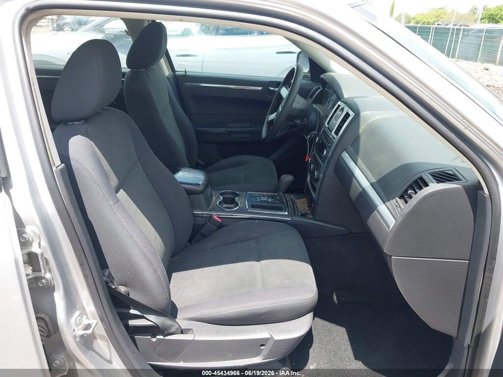 2C3CA4CD7AH142878 2010 CHRYSLER 300 photo no. 5