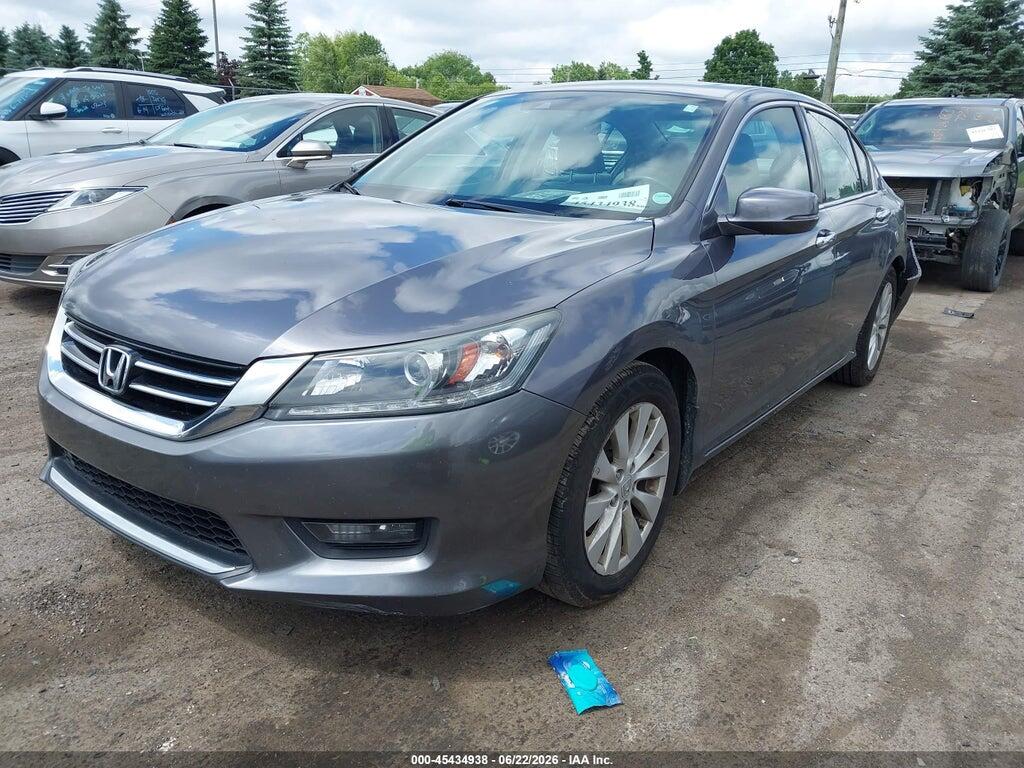 1HGCR3F81FA013975 2015 HONDA ACCORD photo no. 2