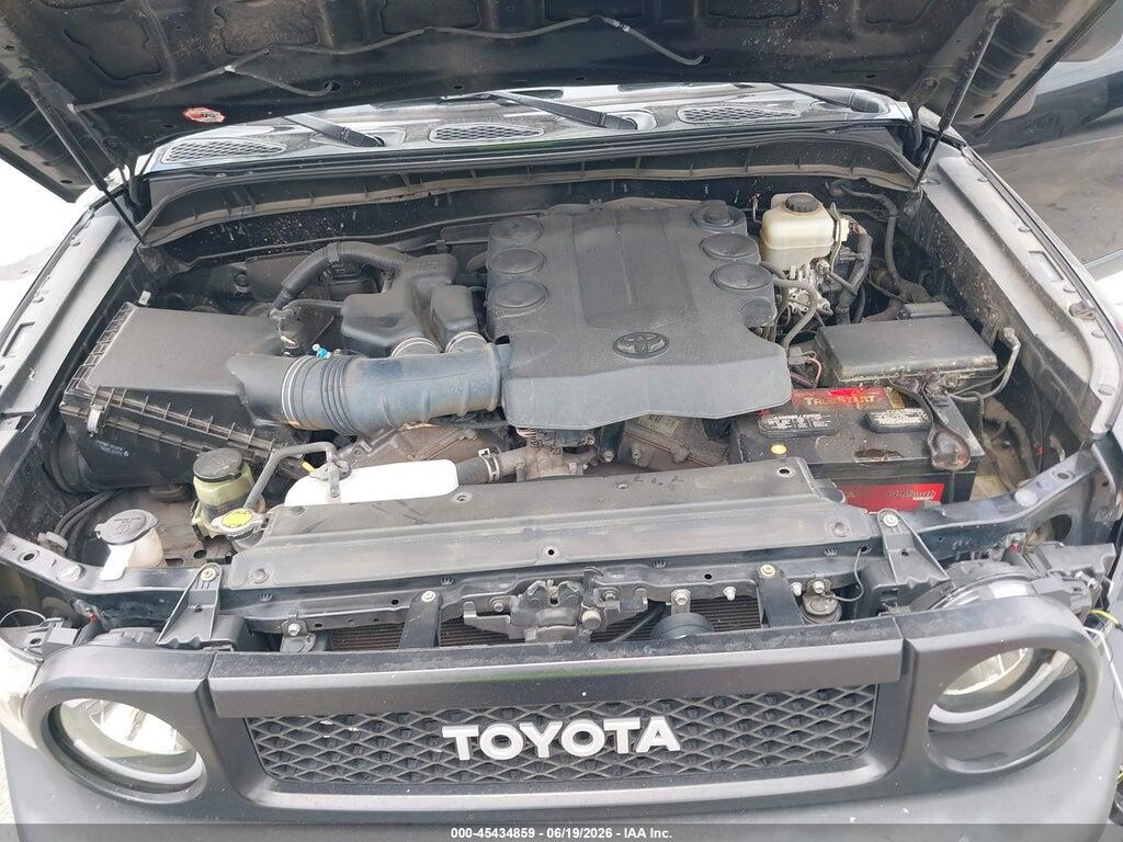 JTEBU4BF3AK079798 2010 TOYOTA FJ CRUISER photo no. 10