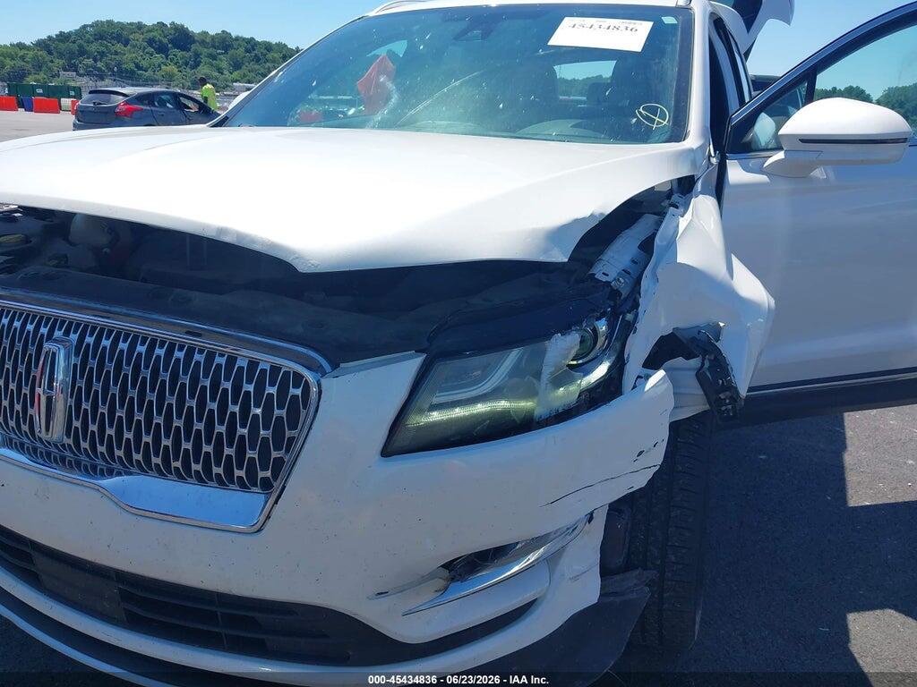 5LMCJ2D94KUL44403 2019 LINCOLN MKC photo no. 6