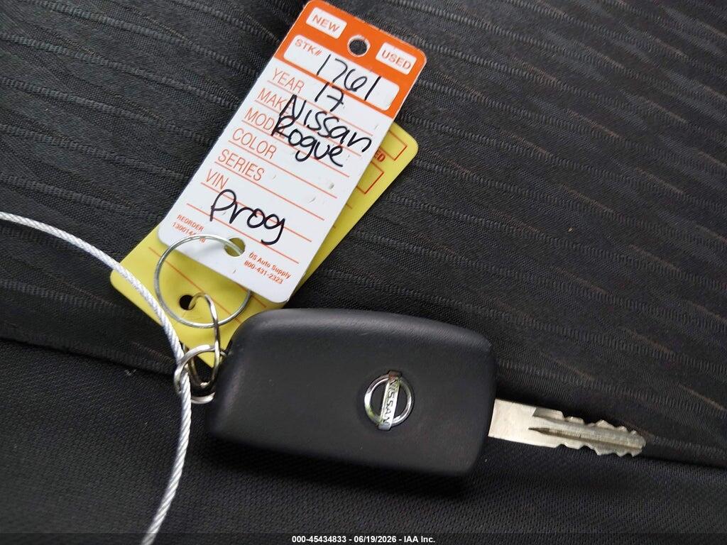 KNMAT2MVXHP501915 2017 NISSAN ROGUE photo no. 11