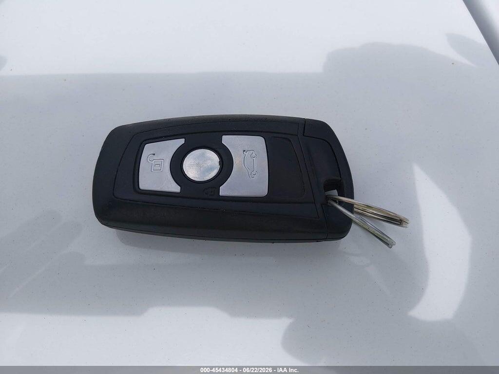 WBA3B1C54F5A05606 2015 BMW 320I photo no. 11