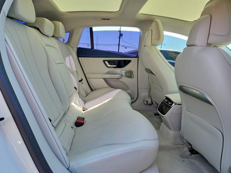 2024 MERCEDES-BENZ EQE SEDAN 350+ — Фото 10 из 12