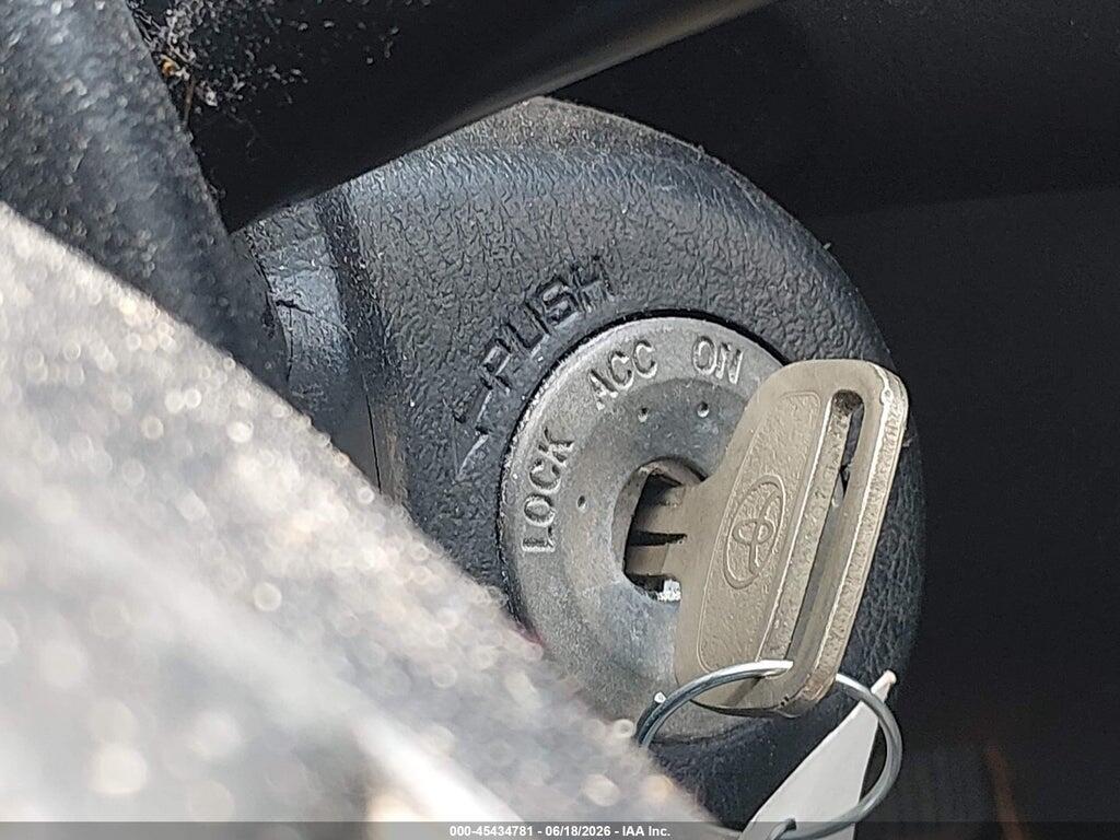 2T1BR12E12C561524 2002 TOYOTA COROLLA photo no. 11