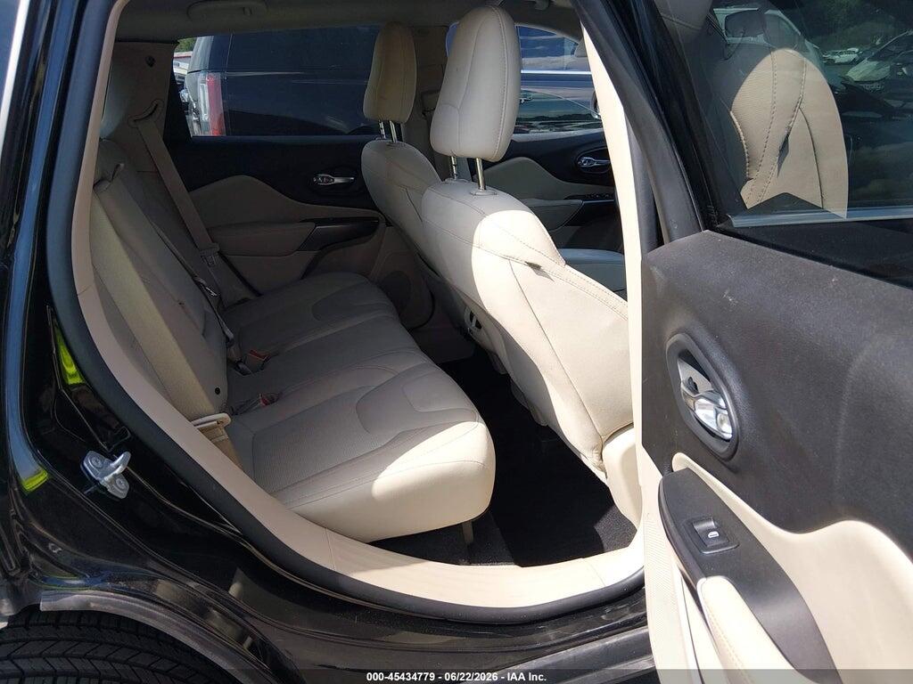 1C4PJLCB2KD423104 2019 JEEP CHEROKEE photo no. 8
