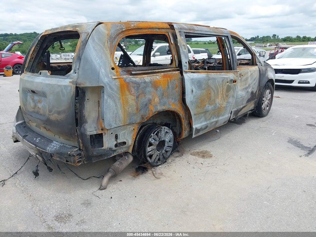 2A4RR6DX0AR241405 2010 CHRYSLER TOWN & COUNTRY photo no. 4