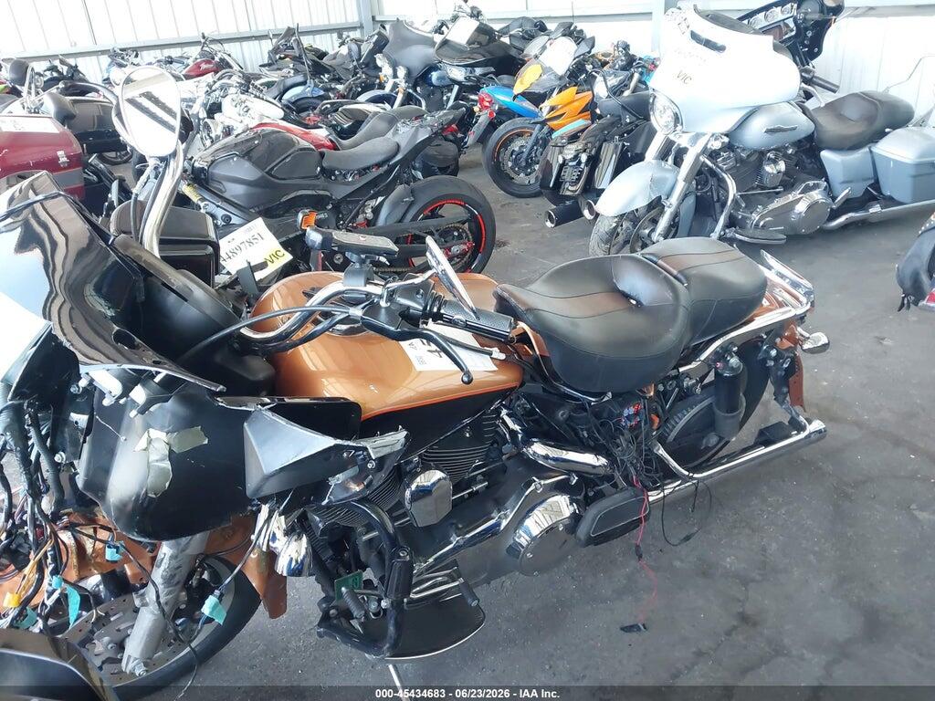1HD1FS44X8Y624119 2008 HARLEY-DAVIDSON FLTR photo no. 2