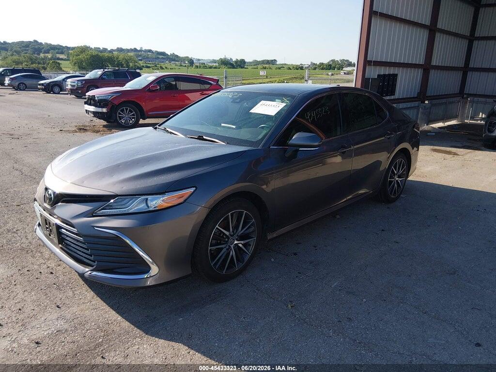4T1F11AK2PU822181 2023 TOYOTA CAMRY photo no. 2