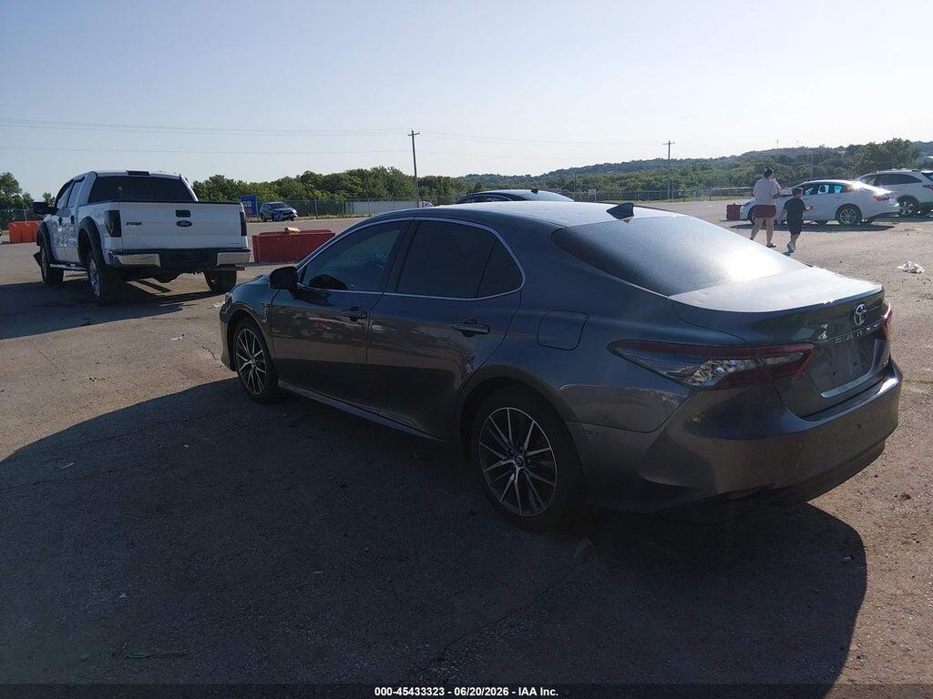 4T1F11AK2PU822181 2023 TOYOTA CAMRY photo no. 3