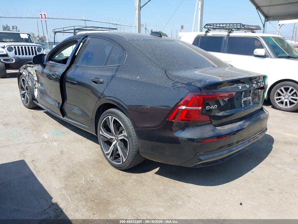 7JRL12FK6RG325112 2024 VOLVO S60 photo no. 3