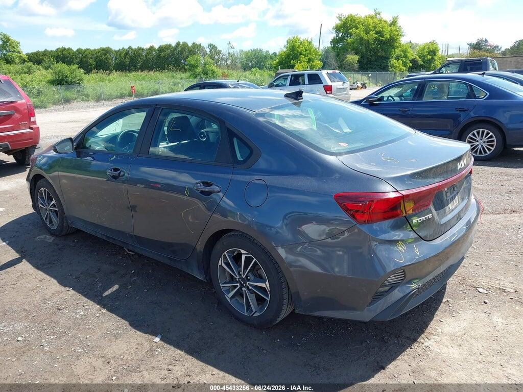 3KPF24AD2NE492414 2022 KIA FORTE photo no. 3