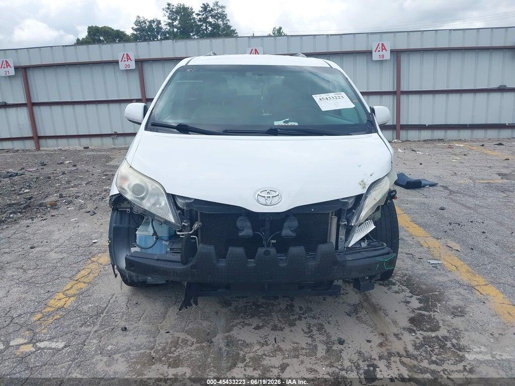 5TDKZ3DC5HS827649 2017 TOYOTA SIENNA photo no. 12