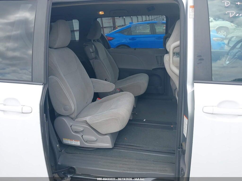 5TDKZ3DC5HS827649 2017 TOYOTA SIENNA photo no. 8