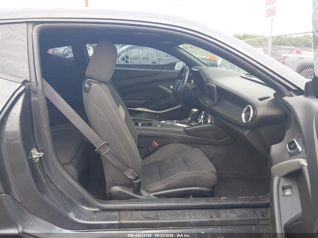 1G1FB1RX9J0131075 2018 CHEVROLET CAMARO photo no. 5