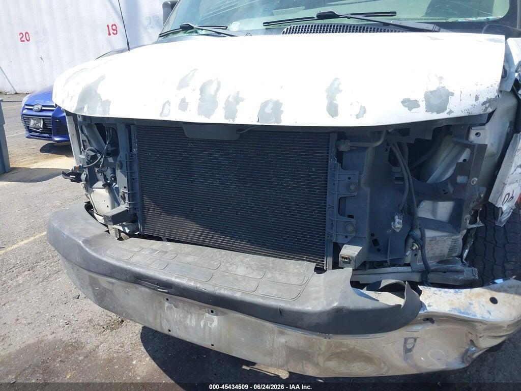 1GTHG35UX51118778 2005 GMC SAVANA photo no. 6