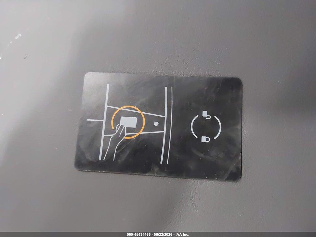 7SAYGDED1TA706496 2026 TESLA MODEL Y photo no. 11