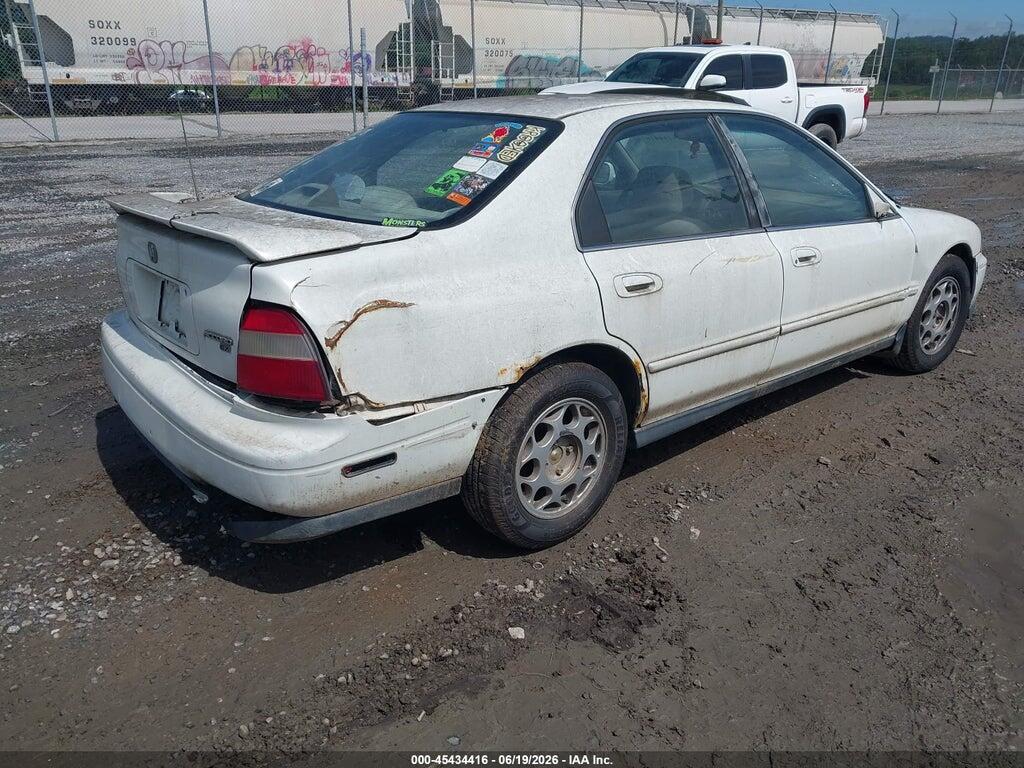 1HGCD5651SA073149 1995 HONDA ACCORD photo no. 4