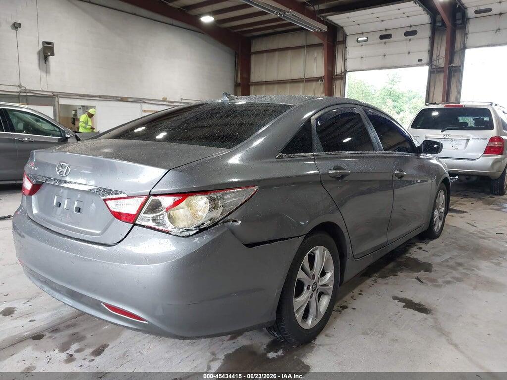 5NPEB4AC2CH465659 2012 HYUNDAI SONATA photo no. 4