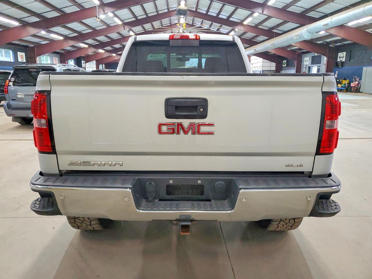 2015 GMC SIERRA K1500 SLE — Фото 6 из 12