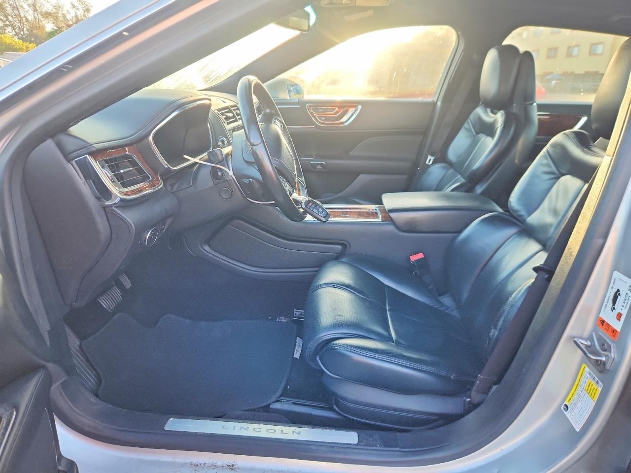 2017 LINCOLN CONTINENTAL RESERVE — Фото 7 из 12