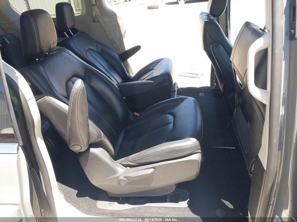 2C4RC1L74PR618287 2023 CHRYSLER PACIFICA HYBRID photo no. 8