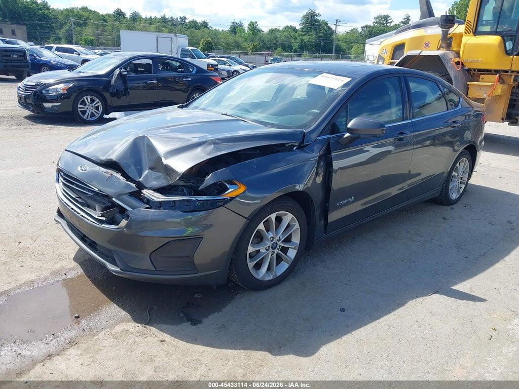 3FA6P0LU7KR156954 2019 FORD FUSION HYBRID photo no. 2