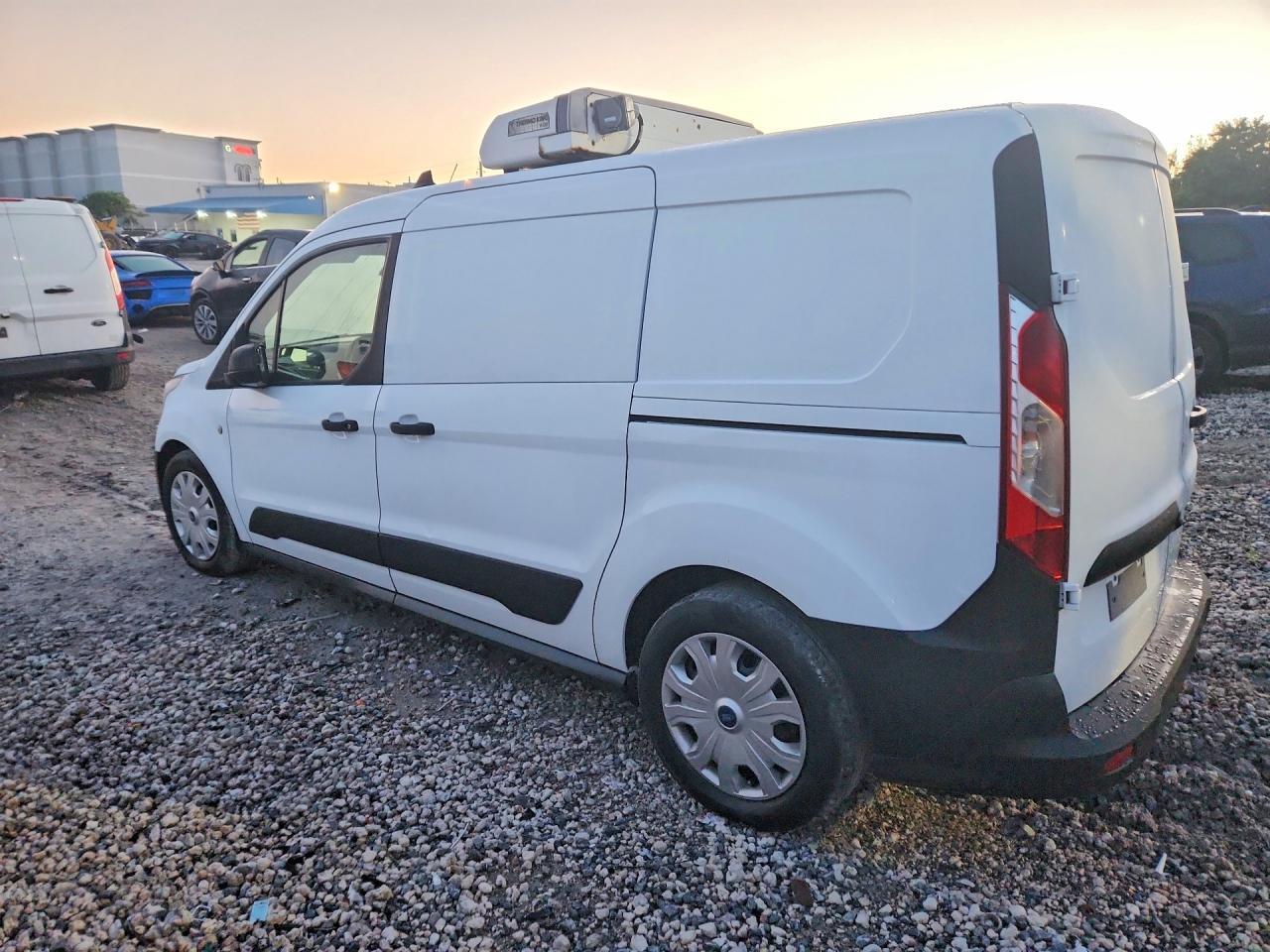 2020 FORD TRANSIT CONNECT XL — Фото 2 из 13
