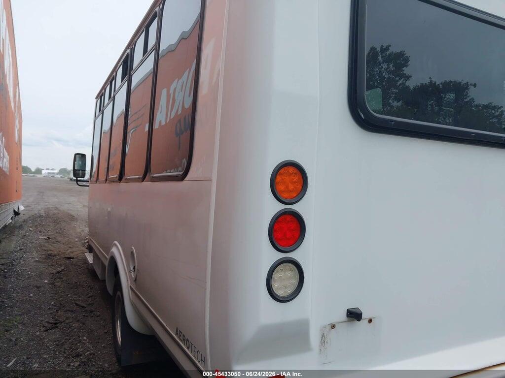 1FDWE3FS3KDC47655 2019 FORD E-350 CUTAWAY photo no. 3