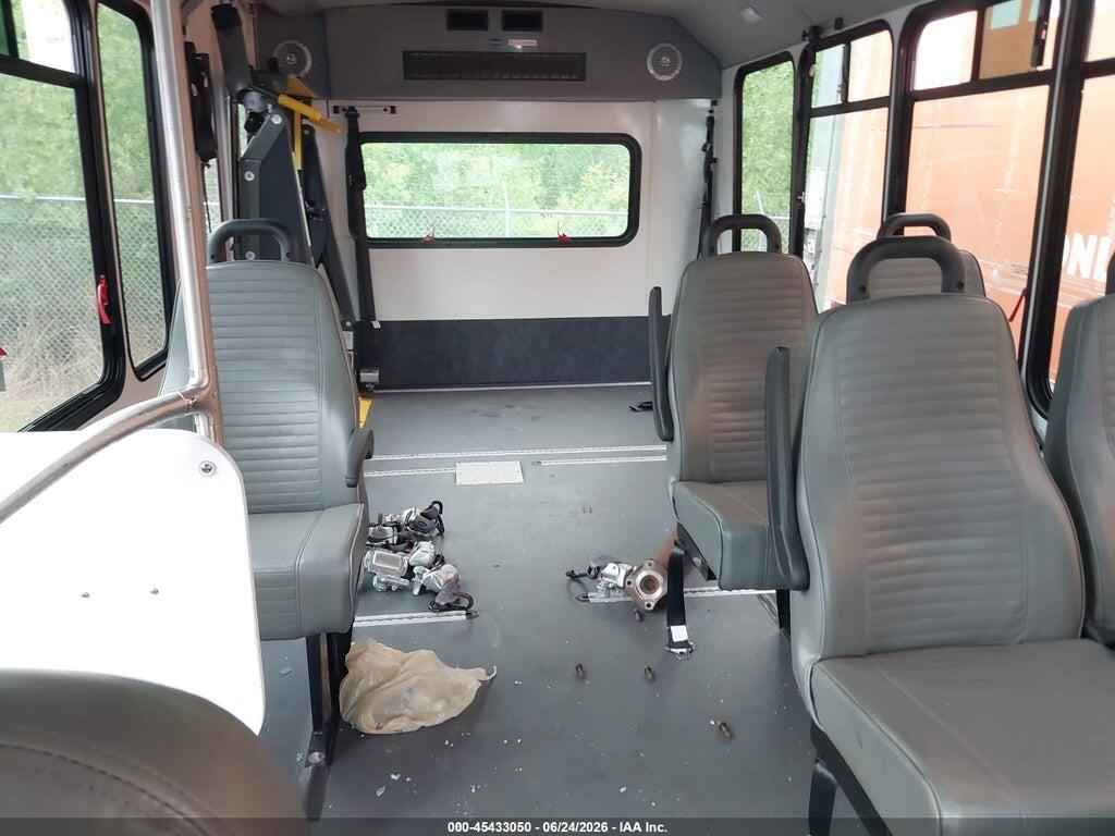 1FDWE3FS3KDC47655 2019 FORD E-350 CUTAWAY photo no. 8