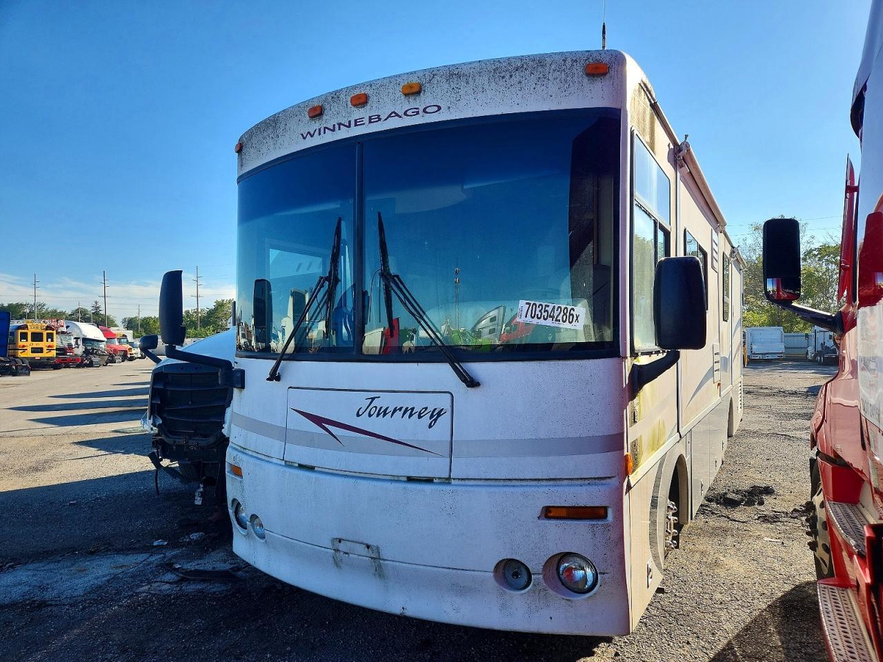 2001 WINNEBAGO JOURNEY RV — Фото 2 из 10