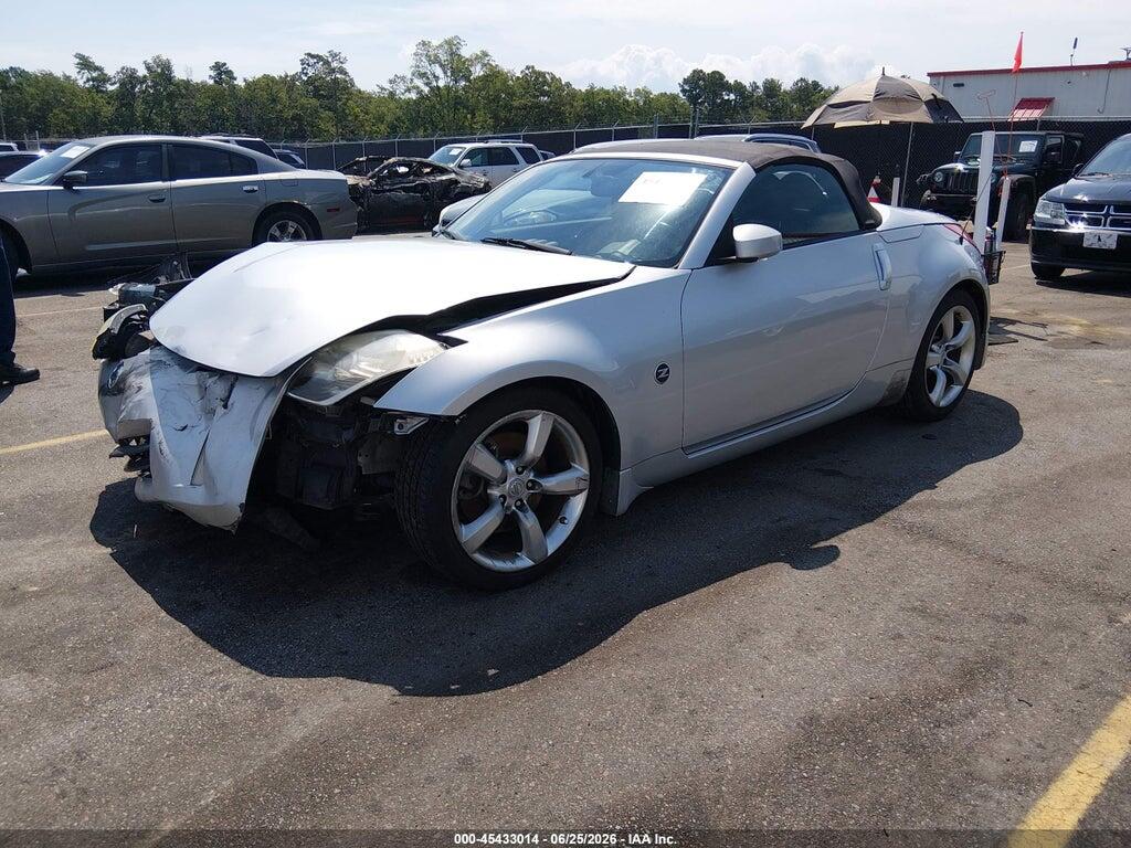 JN1BZ36A79M550255 2009 NISSAN 350Z photo no. 2