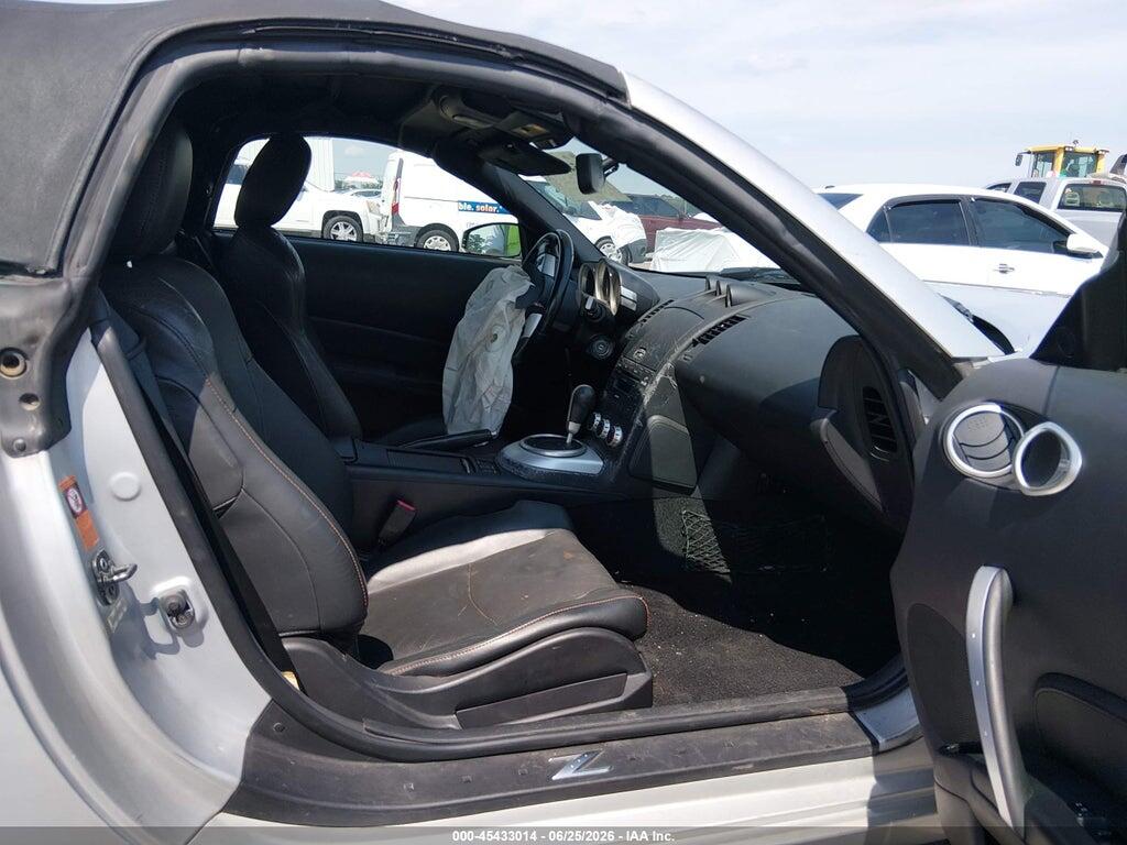 JN1BZ36A79M550255 2009 NISSAN 350Z photo no. 5