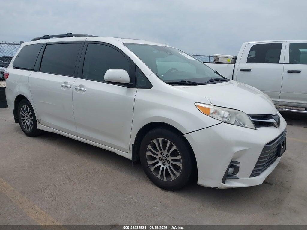 5TDYZ3DC4JS934983 2018 TOYOTA SIENNA photo no. 1